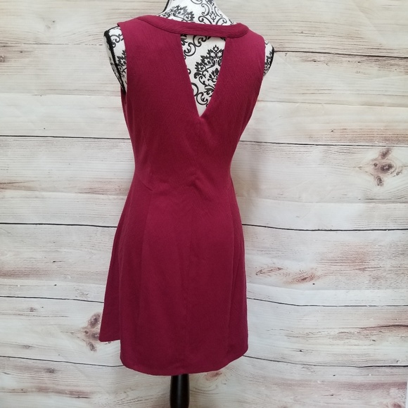 3/$28 Lauren Conrad Burgundy Sleeveless Dress Sz10 - Picture 2 of 8
